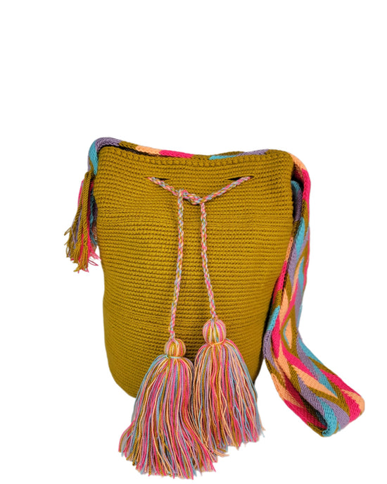 Traditional Wayuu bag with tassels