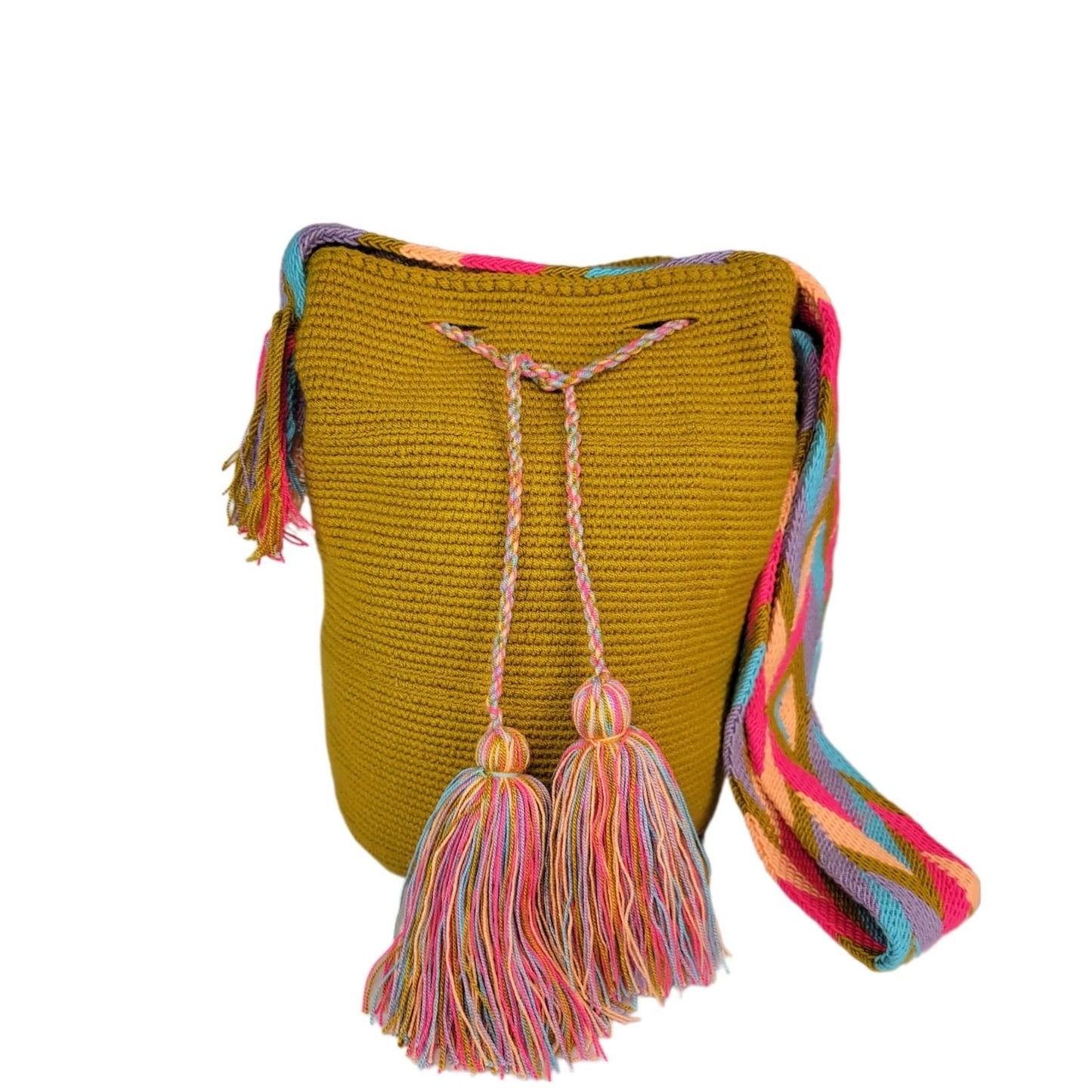 Traditional Wayuu bag with tassels